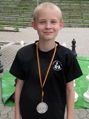 Yannik Hurm mit Medaille